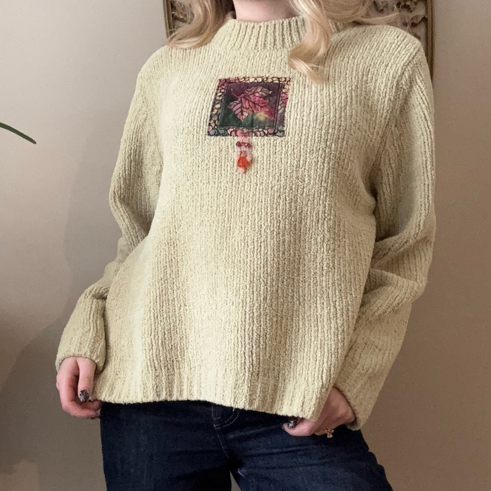 Savannah Grandmacore Cozy Knit Sweater with Embroidered Patch - Picture 6 of 8